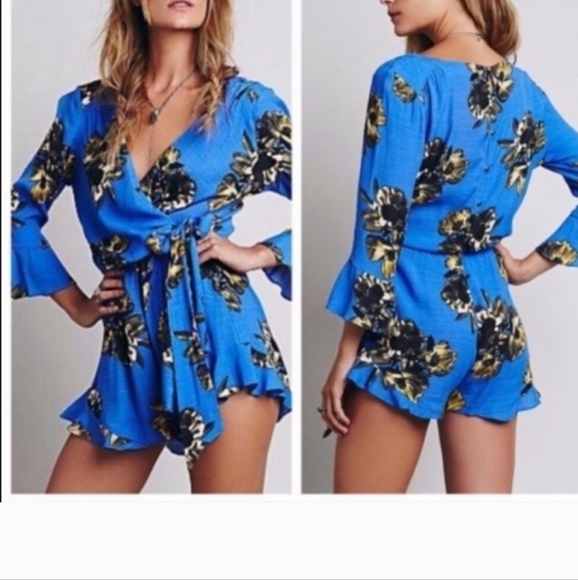 Free People All the right ruffles blue floral romper - Picture 2 of 10